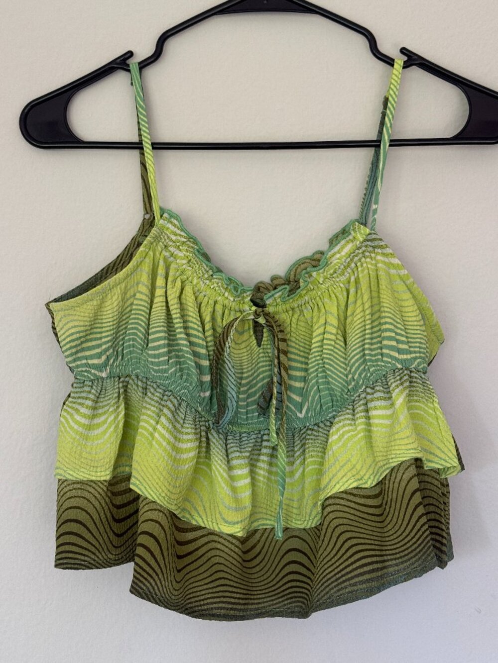 NWT Tiered Ruffle Tank Top Adjustable Green Wavy Pattern Wild Fable